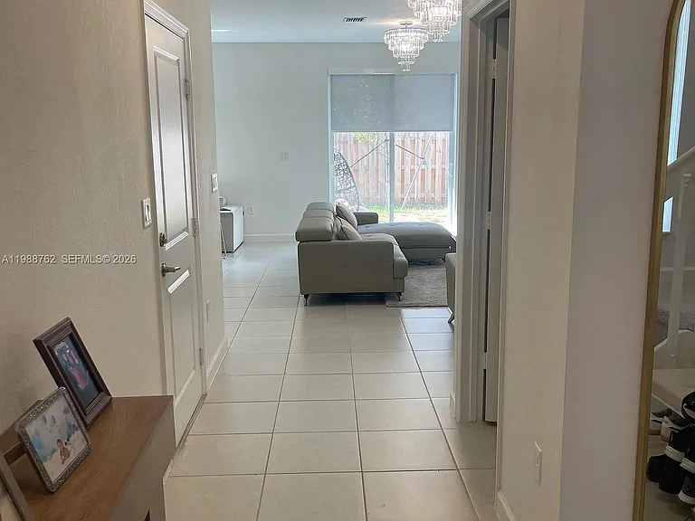 728 SE 14th Ct — Photo 22