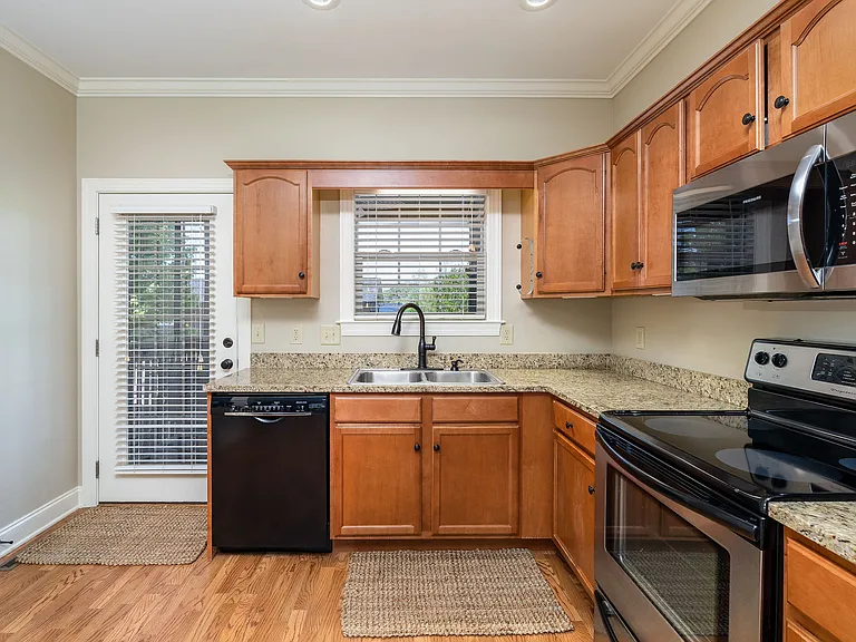 75 Stonebriar Ct — Photo 12