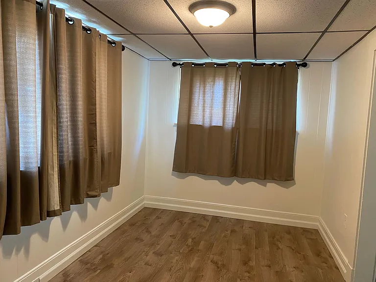 100 Kathleen St #1 — Photo 31