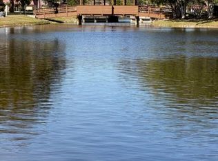 Covered Bridge - New London Court, Lake Worth, FL 33467