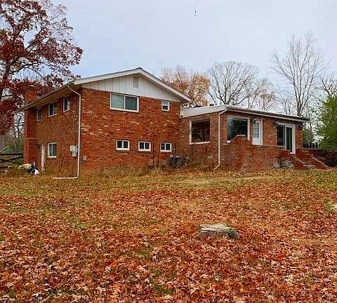 4th image of 3805 Adrienne Dr