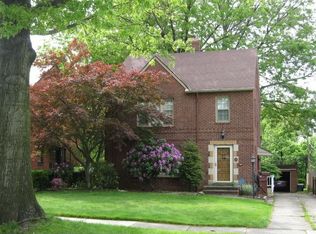 2328 Saybrook Rd, University Heights, OH 44118