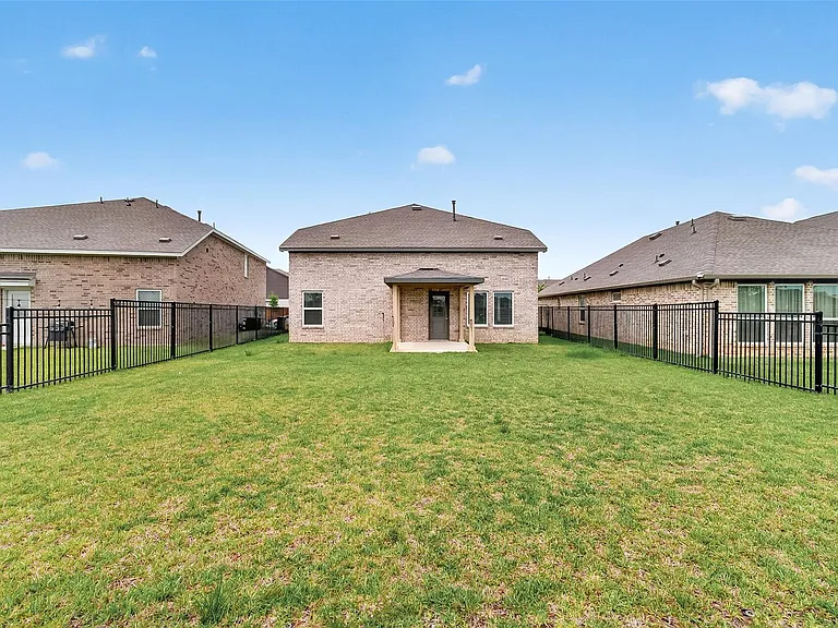 27703 Seascape Village Dr — Photo 7