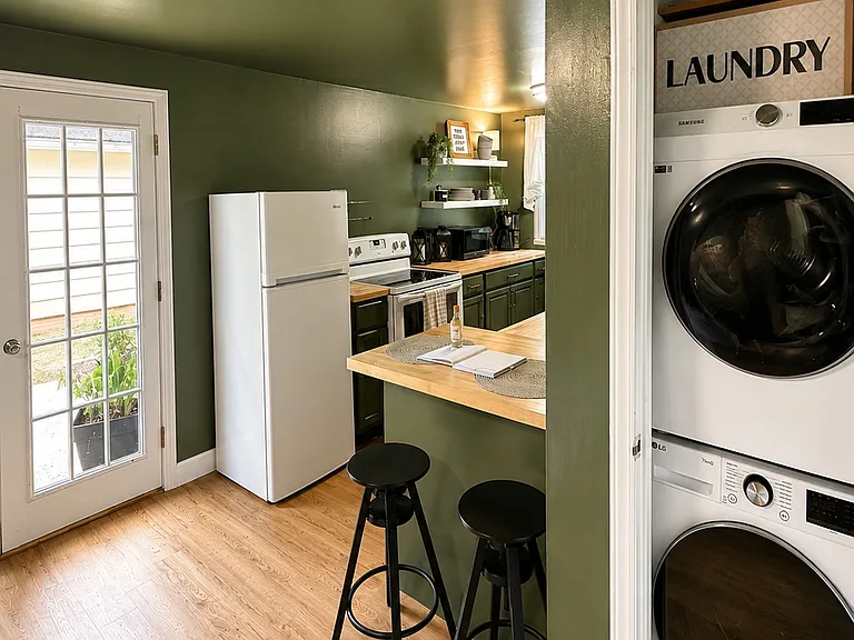 5447 Alpine Ln — Photo 3