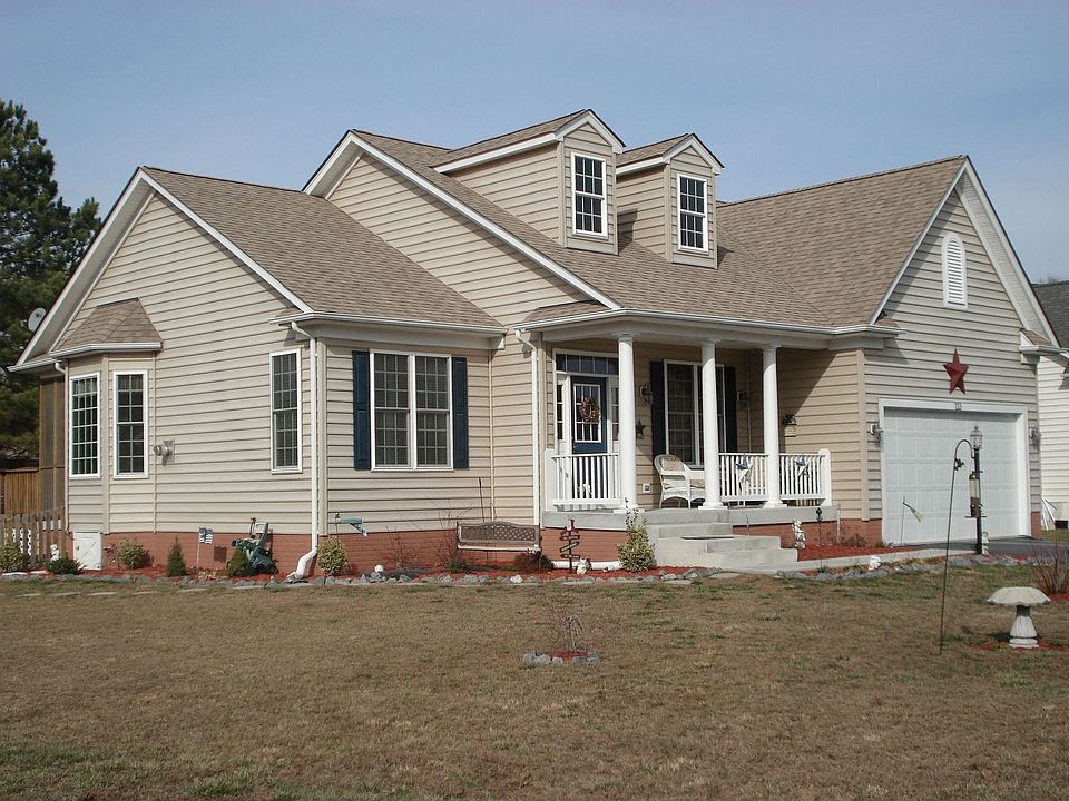 Nice Corner Lot!