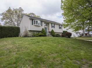 2 Cutter Ln, Dartmouth, MA 02748
