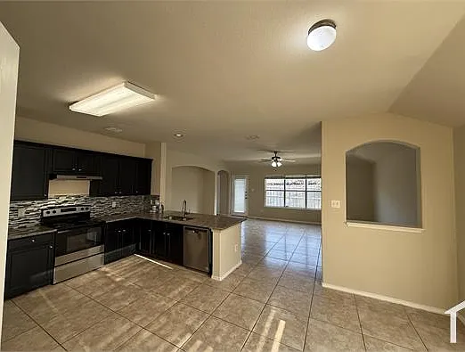 3700 Verde Dr — Photo 4