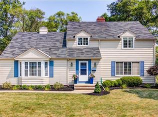 20960 Hilliard Blvd, Rocky River, OH 44116