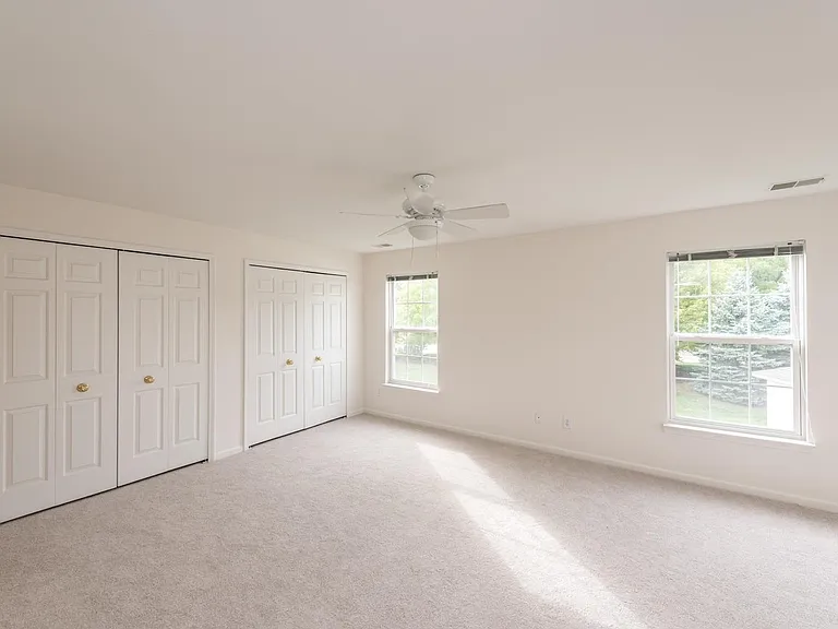 2800 S Knightsbridge Cir — Photo 15