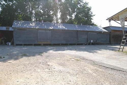 4th image of 715 W Main St