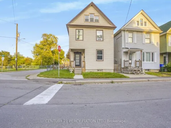 130 Stirton St, Hamilton, ON L8L 6G2
