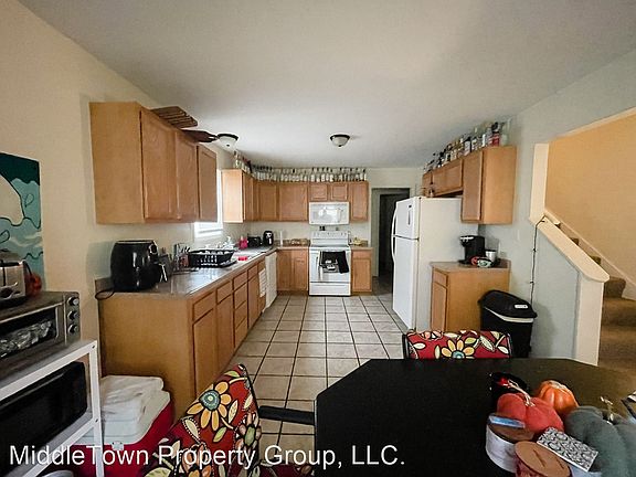 4th image of 1703 W Main St #1703