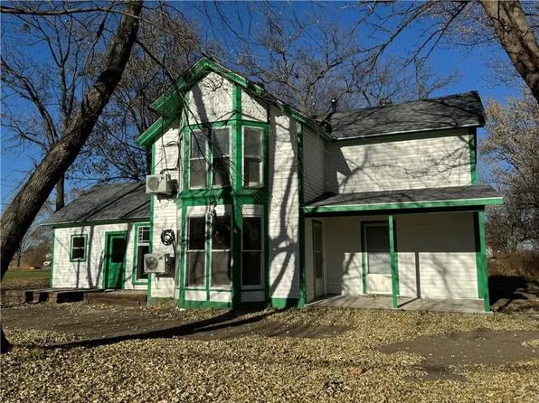 102 N West St, Craig, MO 64437