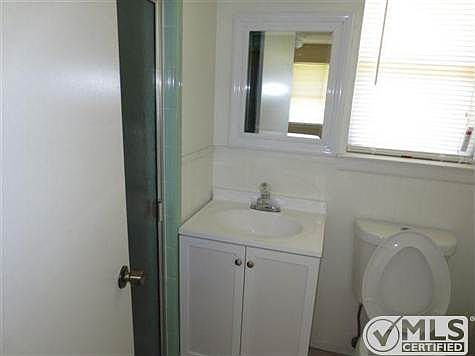 4th image of 261 Oakwood Dr