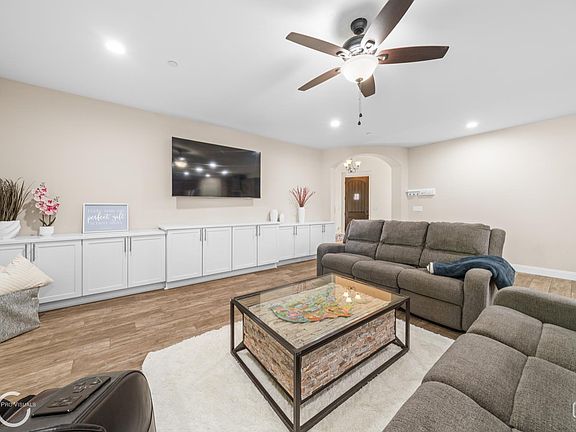 4th image of 7303 Whiskey Creek Dr