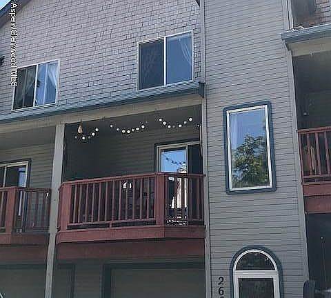 2nd image of 2662 Woodberry Dr