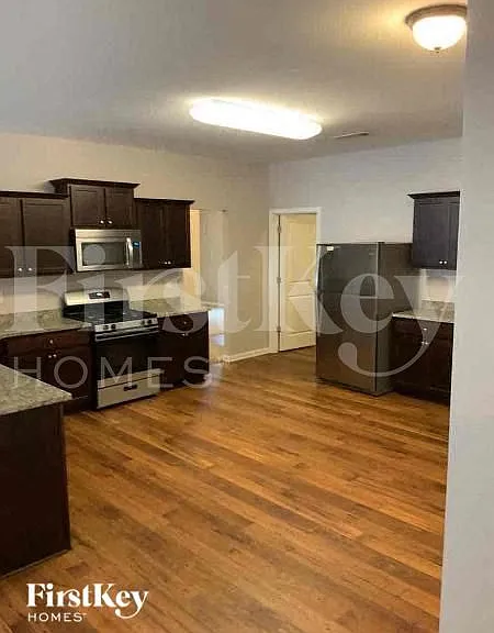 4221 Weeping Willow Dr — Photo 10