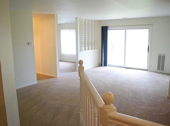 5th image of 1208 Knottingham Ct APT 1B