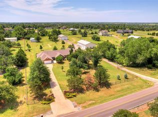 6637 W Charter Oak Rd, Edmond, OK 73025