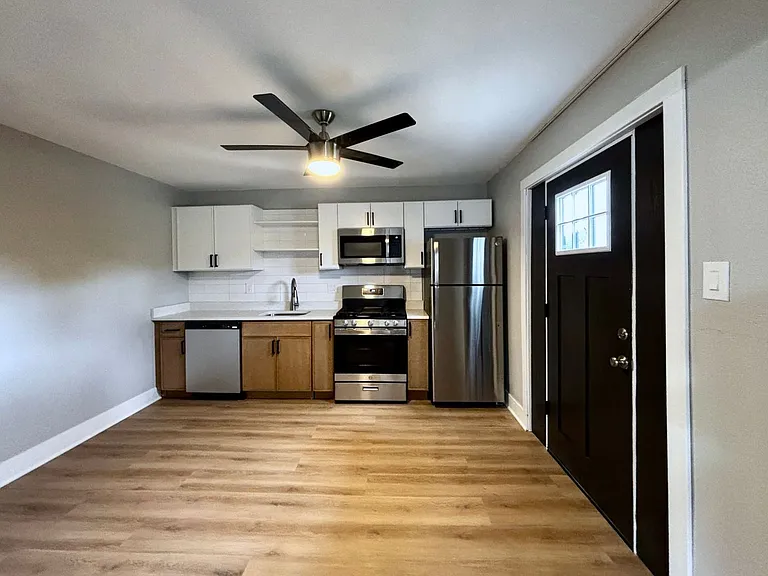 Halsted Park Apartments and Townhomes — Photo 115