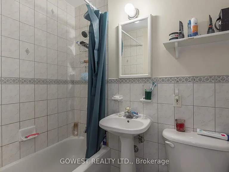 205 Keele St #206 — Photo 15