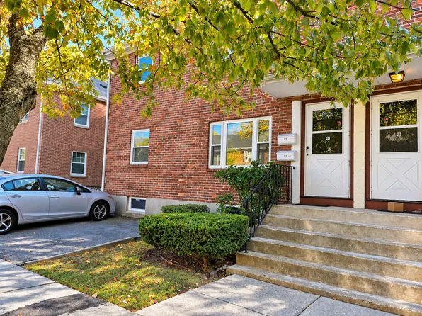 44 Aldrich Rd #B, Watertown, MA 02472