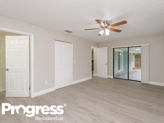 3rd image of 4848 Thornbriar Pl