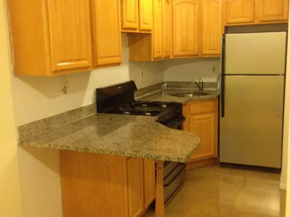 56-26 Van Cleef Street image 9 of 28