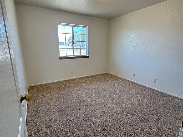 17814 Mesa St — Photo 10
