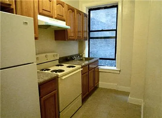 Rented by Warburg | media 42