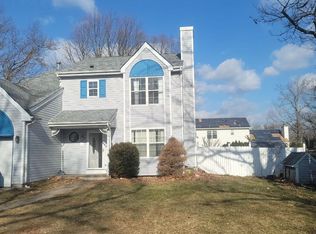 1 Sunnydale Ct, Bayville, NJ 08721