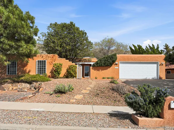 2312 Punta De Vista Dr NE, Albuquerque, NM 87112