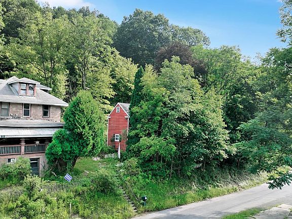 2nd image of 900 Garfield Ave