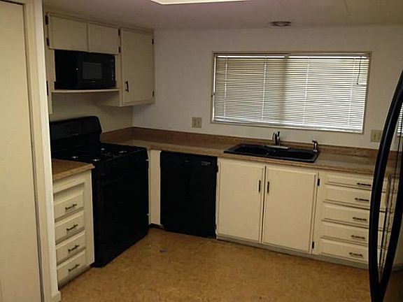 3rd image of 1219 Barham Dr #53
