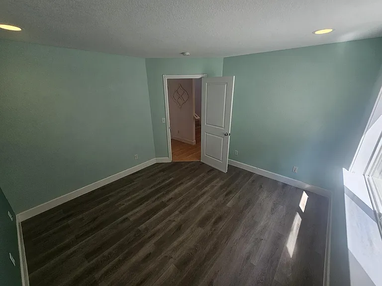 300 Trinidad St — Photo 22