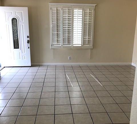 4th image of 4701 La Luz Ave