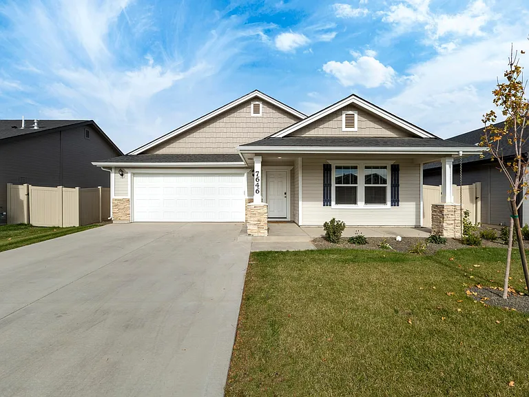 7646 E Declaration Dr — Photo 3