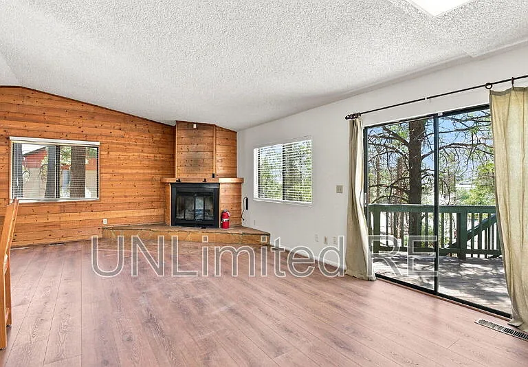 1410 N Inverrary Way — Photo 34