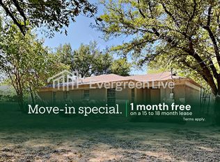 5201 Sabelle Ln, Haltom City, TX 76117