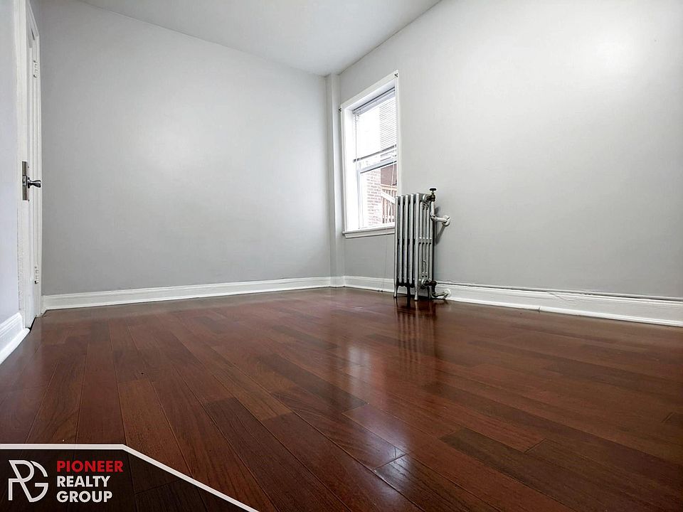 1st image of 6924 N Greenview Ave #306WW