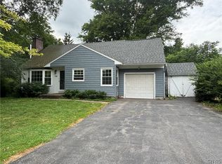 108 Griffin Dr, Fayetteville, NY 13066