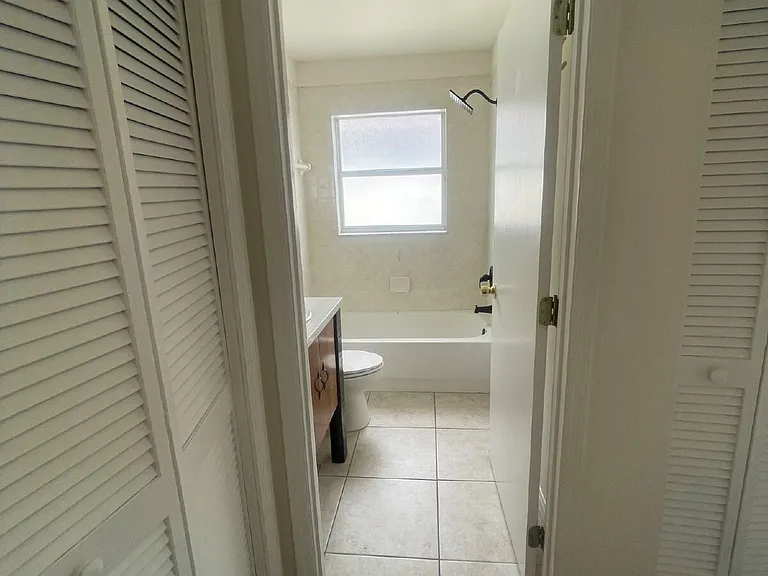 2910 Cool Breeze Cir — Photo 10