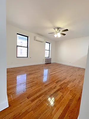 Rented by Select Real Estate | media 15