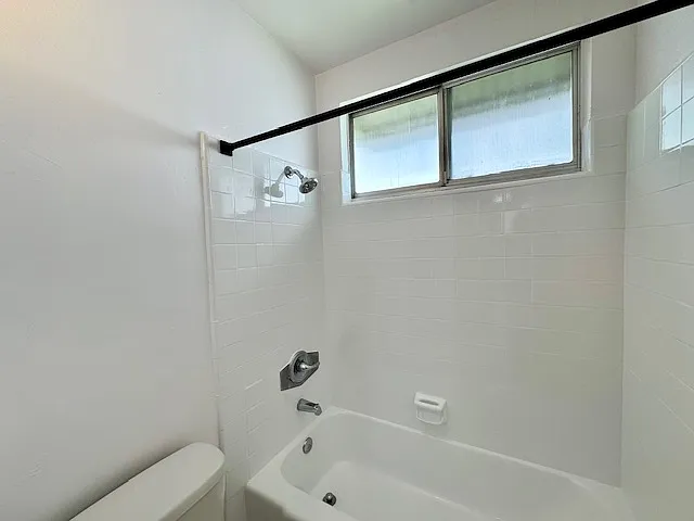 337 S Elm Dr #4 — Photo 24