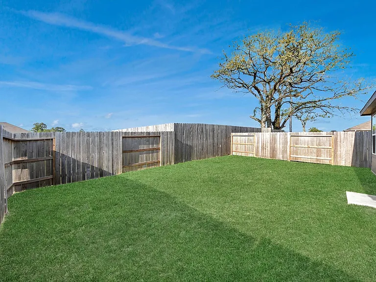248 Hazy Pines Ln — Photo 2