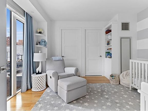 5th image of 305 E 85th St APT 7C