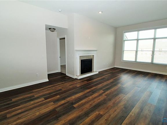 5th image of 14940 Trails End Dr