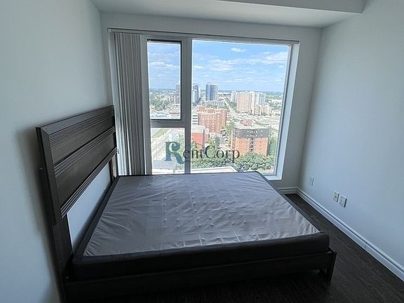 3rd image of 1903 King St N Room 2