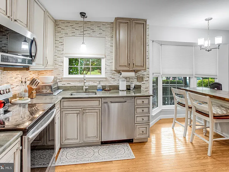 3434 Fort Lyon Dr — Photo 6