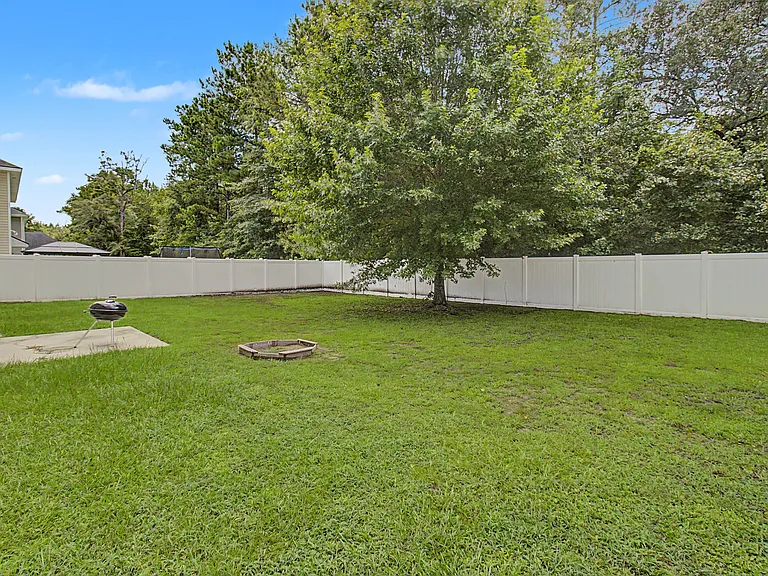 1221 Peacock Trl — Photo 25
